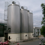 Pasteurised and homogenised milk storage